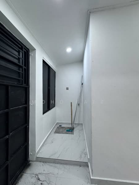1-storey Terraced House for Sale in Taman Skudai Baru (Skudai) - Mohd Faez - Entrance - PropertyGuru.com.my