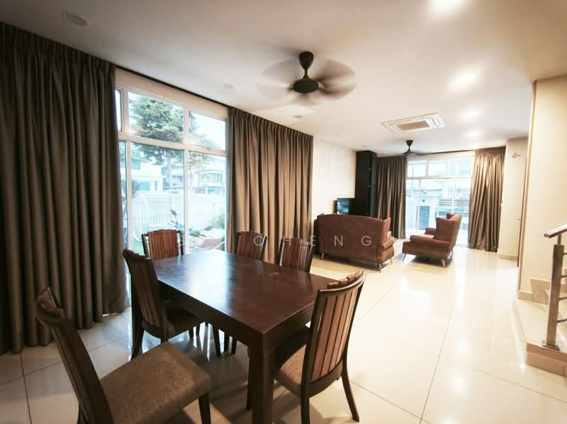 Bungalow for Sale in Kampung Jenjarom (Jenjarom) - SC Cheng - Dining Room - PropertyGuru.com.my