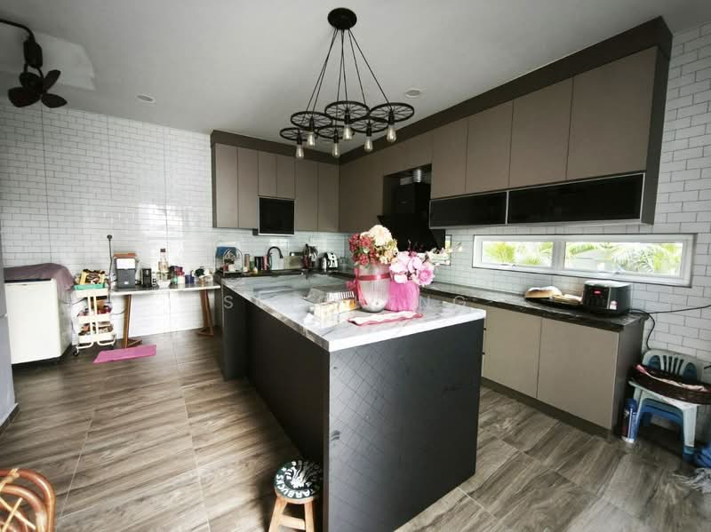 Bungalow for Sale in Kampung Jenjarom (Jenjarom) - SC Cheng - Kitchen - PropertyGuru.com.my