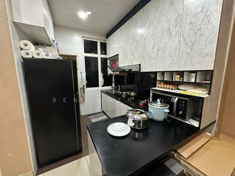 Kondominium untuk Dijual di M Condominium @ Larkin - Benjamin Ong - Kitchen - PropertyGuru.com.my