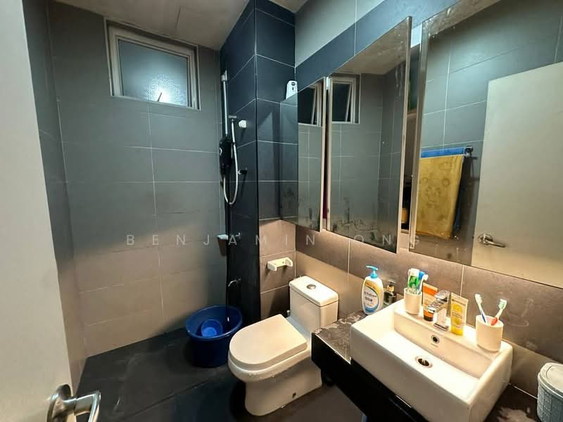 Kondominium untuk Dijual di M Condominium @ Larkin - Benjamin Ong - Bathroom - PropertyGuru.com.my