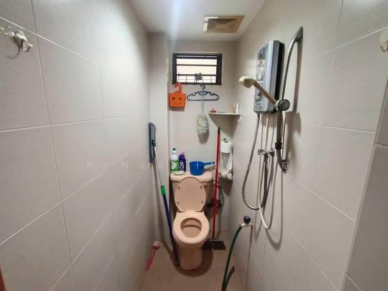 Rumah Teres 2 Tingkat untuk Dijual di Taman Pelangi (Johor Bahru) - Benjamin Ong - Bathroom - PropertyGuru.com.my