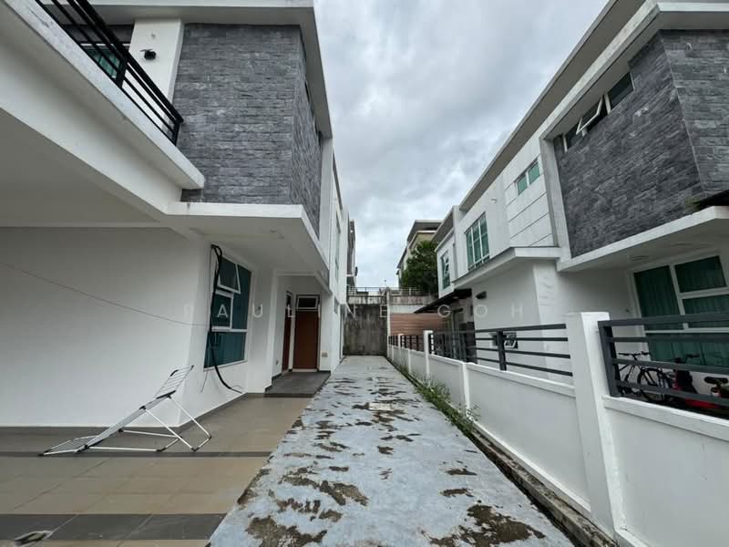 Semi-Detached House for Rent in Austin Heights (Tebrau) - Pauline Goh - PropertyGuru.com.my