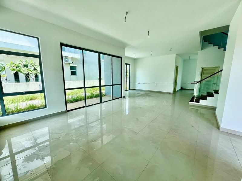 Bungalow for Sale in Kota Seriemas (Nilai) - Nurul Izza - PropertyGuru.com.my