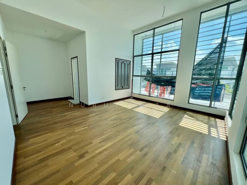 Bungalow for Sale in Kota Seriemas (Nilai) - Nurul Izza - PropertyGuru.com.my