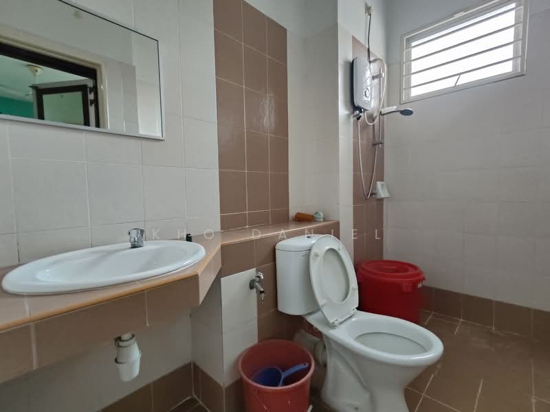 2-storey Terraced House for Rent in Bandar Bukit Raja (Klang) - Kho Daniel - Bathroom - PropertyGuru.com.my