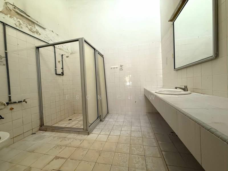Rumah Teres 1 Tingkat untuk Dijual di Pandan Jaya (Ampang) - Eson Chew - Bathroom - PropertyGuru.com.my
