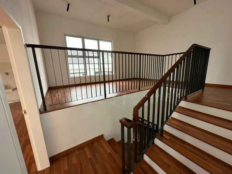 2.5-storey Terraced House for Sale in Beranang (Selangor) - Mohd Mortadza Ahmad - PropertyGuru.com.my