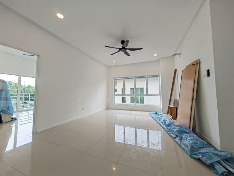 Semi-Detached House for Rent in Seri Kembangan (Selangor) - Jeff Tan - Living Room - PropertyGuru.com.my