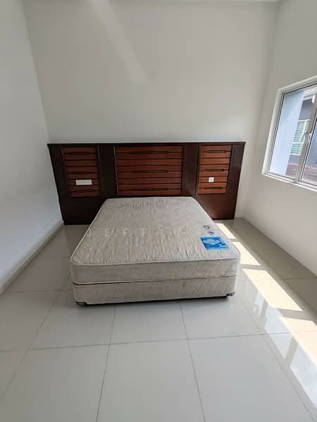 Semi-Detached House for Rent in Seri Kembangan (Selangor) - Jeff Tan - Bedroom - PropertyGuru.com.my