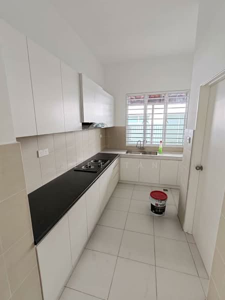 Semi-Detached House for Rent in Seri Kembangan (Selangor) - Jeff Tan - Kitchen - PropertyGuru.com.my