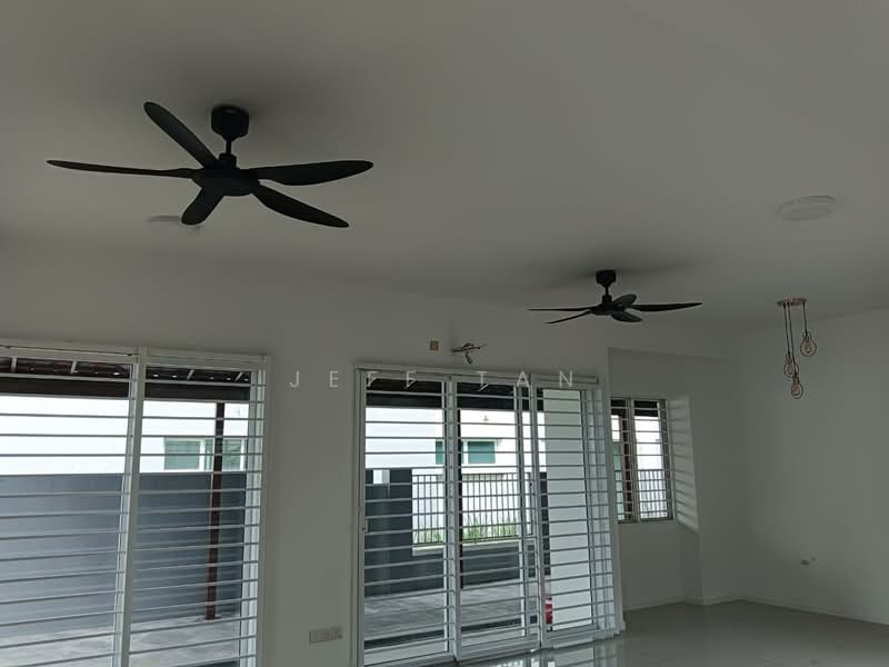 Semi-Detached House for Rent in Seri Kembangan (Selangor) - Jeff Tan - Living Room - PropertyGuru.com.my