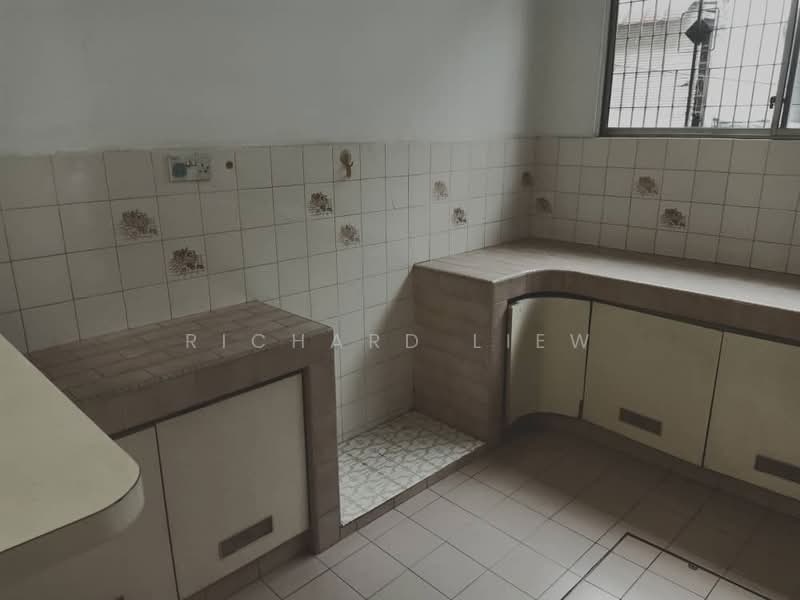 Rumah Teres 2 Tingkat untuk Disewa di SS 24, Taman Megah (Petaling Jaya) - Richard Liew - Kitchen - PropertyGuru.com.my