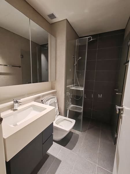 Servis Apartment untuk Disewa di TRX Residences - See Nee Lim - Bathroom - PropertyGuru.com.my