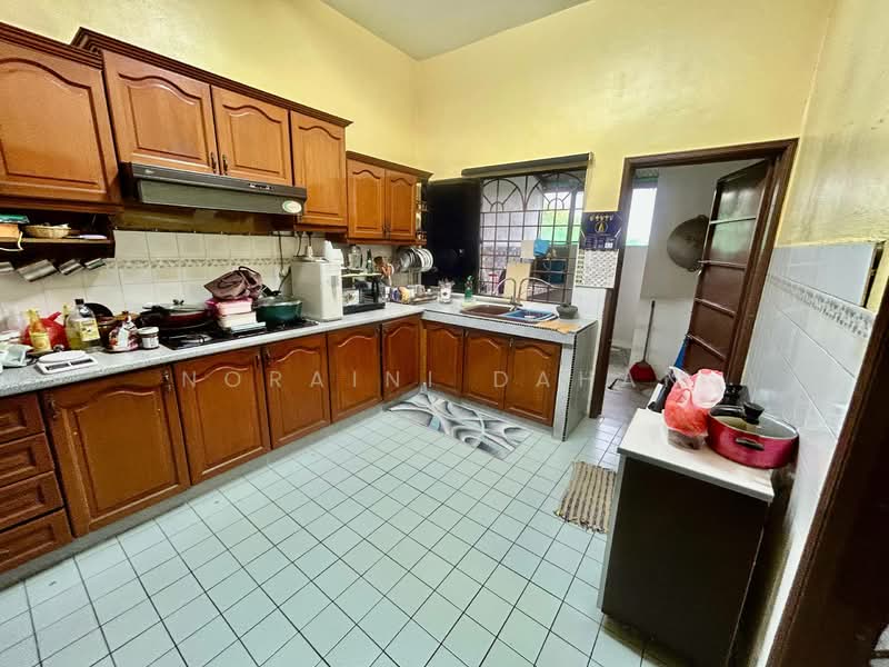Rumah Teres 2 Tingkat untuk Dijual di Ampang Jaya (Ampang) - Noraini Dahan - Kitchen - PropertyGuru.com.my