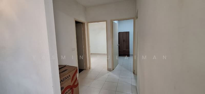Apartment for Sale at De Bayu - Yasmin Sulaiman - Corridor - PropertyGuru.com.my