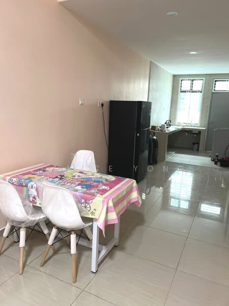 2-storey Terraced House for Rent in Taman Bestari Indah (Ulu Tiram) - Janice Yong - Kitchen - PropertyGuru.com.my