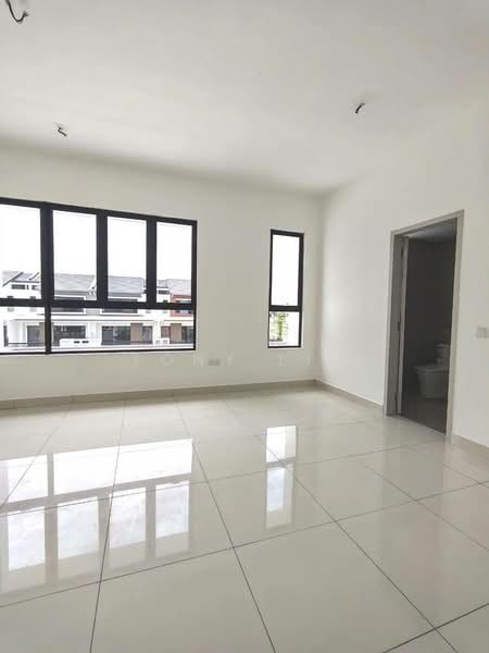 Rumah Teres 2 Tingkat untuk Disewa di Leisure Farm (Gelang Patah) - Tony Lim - Interior - PropertyGuru.com.my