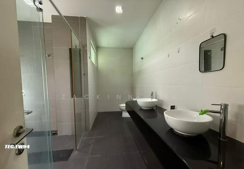 Rumah Banglo untuk Dijual di Bandar Parklands (Klang) - Zackinn Hoi - Bathroom - PropertyGuru.com.my