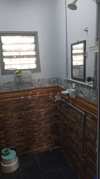 Rumah Teres 1 Tingkat untuk Dijual di SS4 (Petaling Jaya) - Faisal Abu Omar - Bathroom - PropertyGuru.com.my