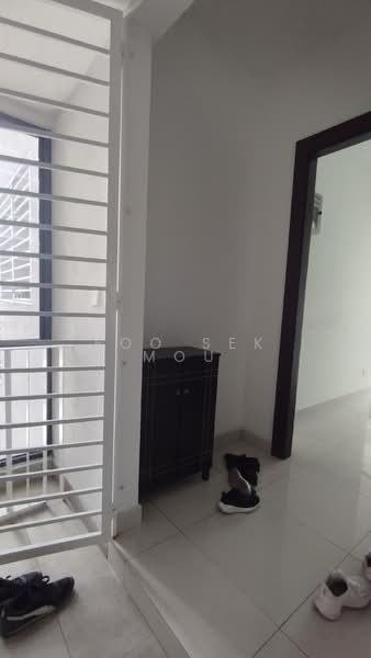 Servis Apartment untuk Disewa di 8 Kinrara - Foo Sek Mou - Entrance - PropertyGuru.com.my