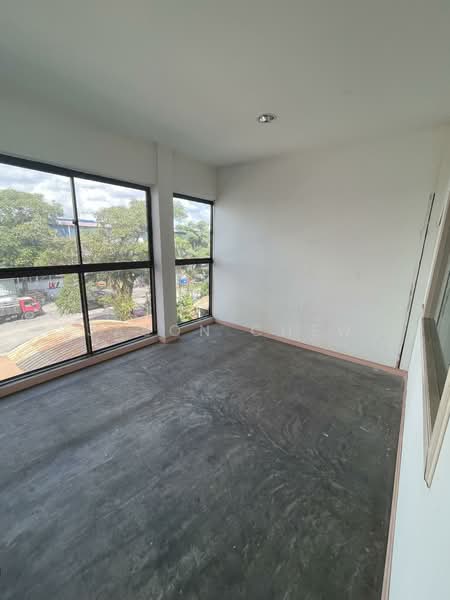 Kilang untuk Dijual di Taman Desa Cemerlang (Ulu Tiram) - Jason Chew - PropertyGuru.com.my