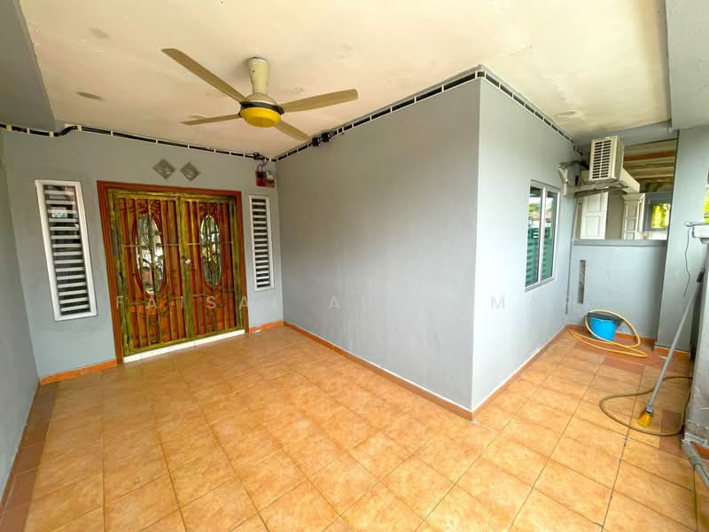 1-storey Terraced House for Sale in Bandar Kinrara Seksyen 1 (Bandar Kinrara) - Faisal Abu Omar - Exterior - PropertyGuru.com.my