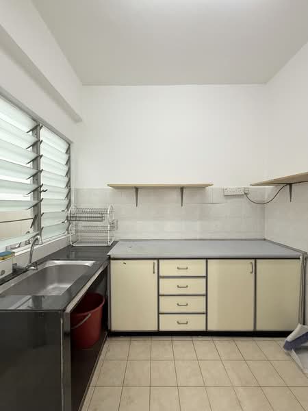 Condominium for Rent at Medan Putra Condominium - KK Chong - Kitchen - PropertyGuru.com.my