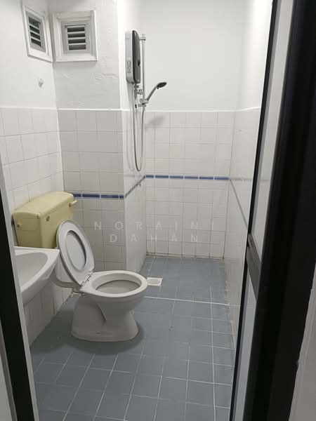 Apartment for Sale at Riverdale Park Apartments - Noraini Dahan - Bathroom - PropertyGuru.com.my