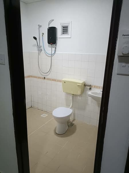 Apartment for Sale at Riverdale Park Apartments - Noraini Dahan - Bathroom - PropertyGuru.com.my