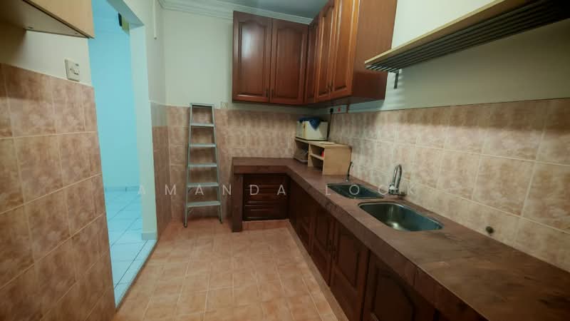 Apartment for Sale at Pangsapuri Saraka - Amanda Lock - Kitchen - PropertyGuru.com.my