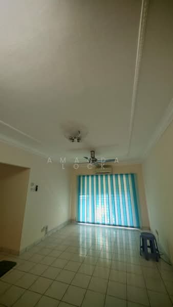 Apartment for Sale at Pangsapuri Saraka - Amanda Lock - Living Room - PropertyGuru.com.my
