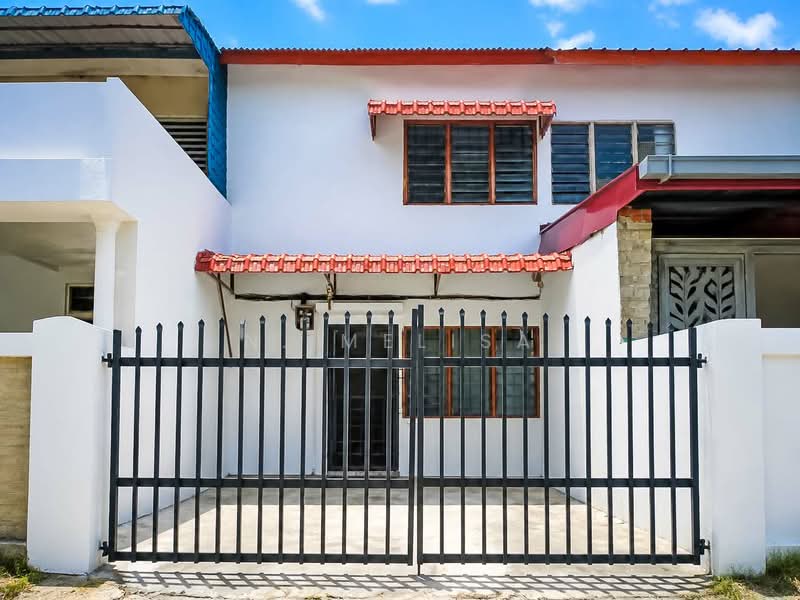 Rumah Teres 2 Tingkat untuk Dijual di Taman Puteri Wangsa (Ulu Tiram) - N. Melisa - Exterior - PropertyGuru.com.my