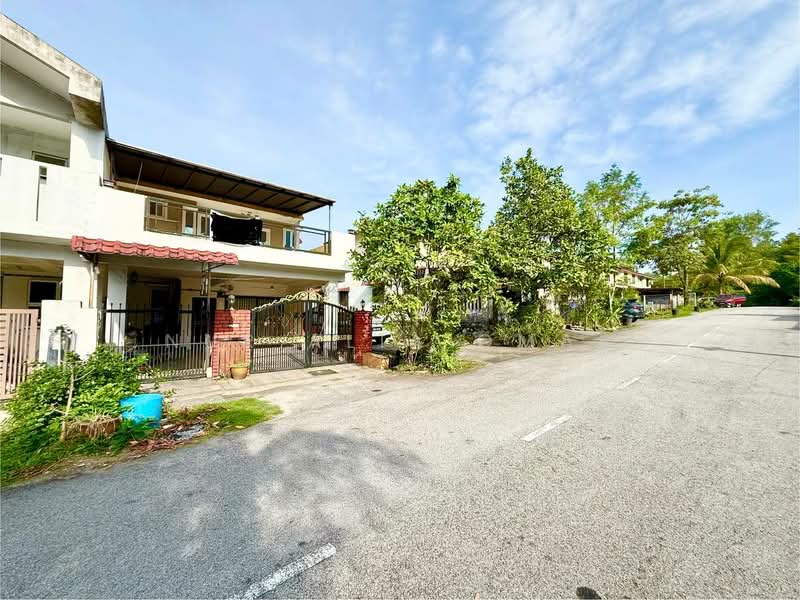 Rumah Teres 2 Tingkat untuk Dijual di Rawang (Selangor) - Nur Alia Omar - Exterior - PropertyGuru.com.my