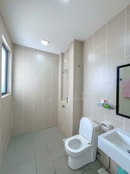 Rumah Teres 2 Tingkat untuk Dijual di Bukit Mahkota (Bangi) - Yasmin Sulaiman - Bathroom - PropertyGuru.com.my