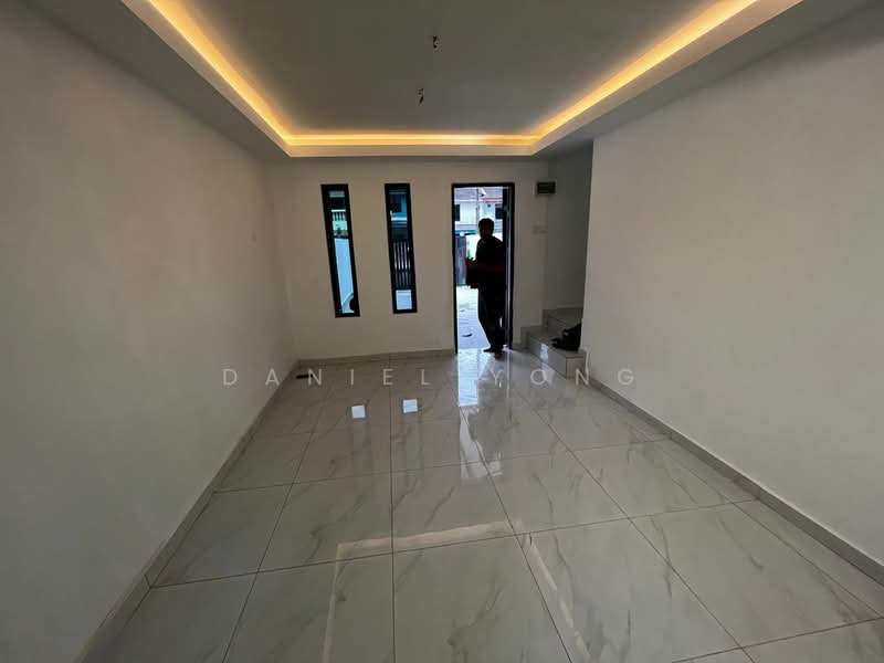 2-storey Terraced House for Sale in Taman Megah Ria (Masai) - Daniel Yong - Living Room - PropertyGuru.com.my