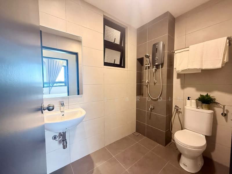 Condominium for Sale at Setia Seraya Residences - Abid Sabarudin - Bathroom - PropertyGuru.com.my