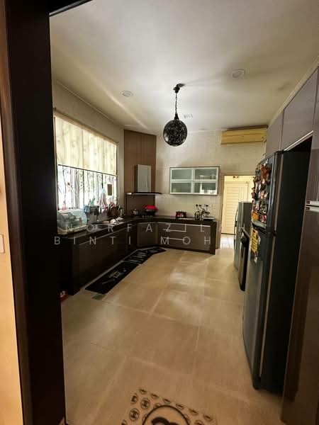 Bungalow for Sale in Petaling Jaya (Selangor) - Norfazilah Binti Mohd Saad - Kitchen - PropertyGuru.com.my