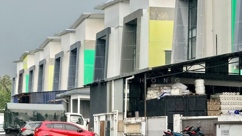 Kilang untuk Dijual di Kawasan Perindustrian Beranang (Beranang) - Selene Chong - Exterior - PropertyGuru.com.my