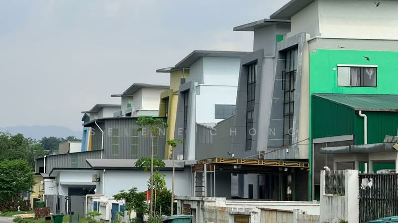 Kilang untuk Dijual di Kawasan Perindustrian Beranang (Beranang) - Selene Chong - Exterior - PropertyGuru.com.my