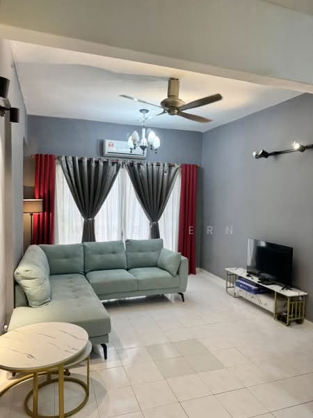 Pangsapuri untuk Disewa di Gambier Heights - Weng Sern - Living Room - PropertyGuru.com.my