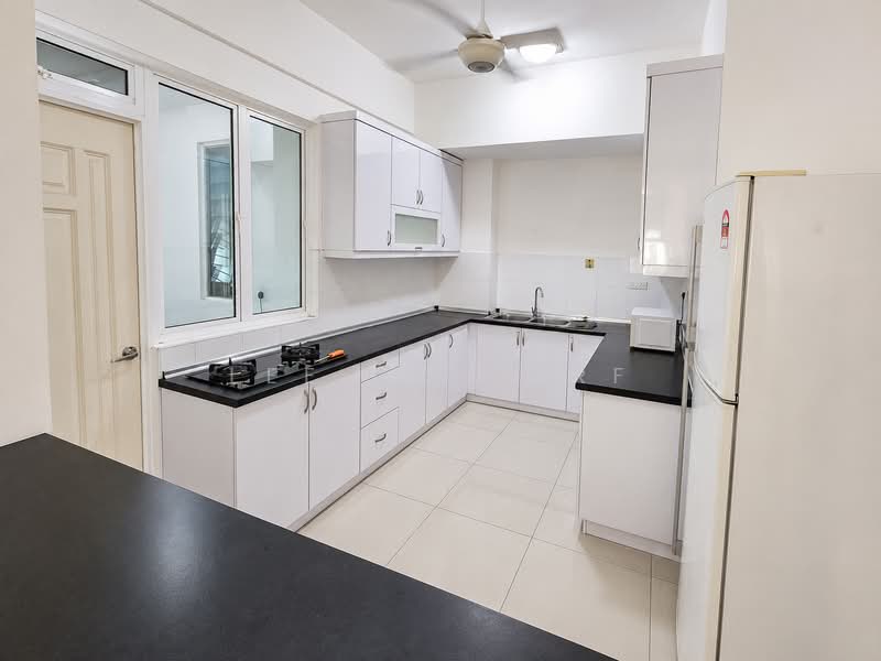 Condominium for Rent at Subang Parkhomes - Lee Jo Surf - Kitchen - PropertyGuru.com.my