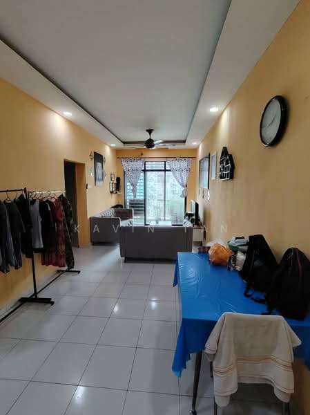 Servis Apartment untuk Dijual di Jentayu Residensi @ Tampoi - Kavin Tan - Living Room - PropertyGuru.com.my