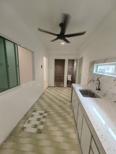 Rumah Teres 1 Tingkat untuk Dijual di Taman Bukit Senjuang (Melaka City) - Ramona Tan - Kitchen - PropertyGuru.com.my