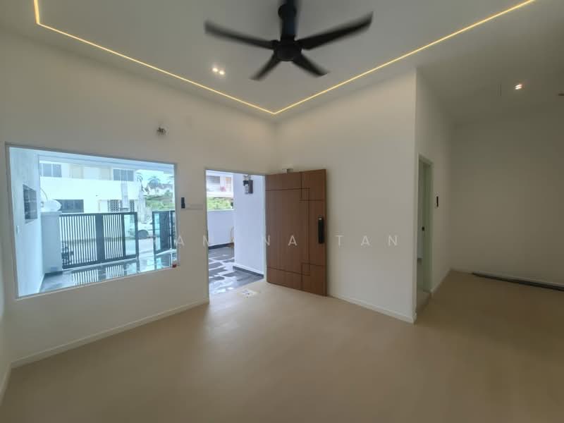 Rumah Teres 1 Tingkat untuk Dijual di Taman Bukit Senjuang (Melaka City) - Ramona Tan - Living Room - PropertyGuru.com.my