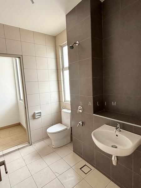 Terraced House for Sale in Sepang (Selangor) - Adibah Salim - Bathroom - PropertyGuru.com.my