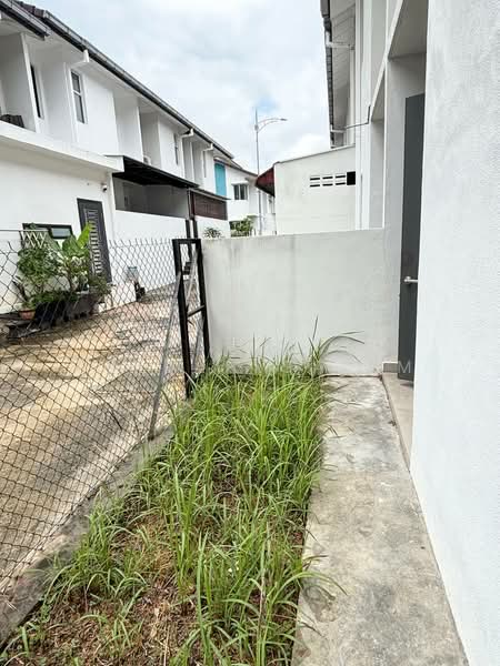 Terraced House for Sale in Sepang (Selangor) - Adibah Salim - Exterior - PropertyGuru.com.my
