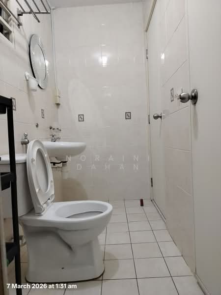 Cluster House for Sale in Sunway Alam Suria (Shah Alam) - Noraini Dahan - Bathroom - PropertyGuru.com.my