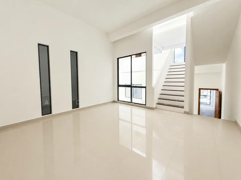 4-storey Terraced House for Sale in Damansara Perdana (Selangor) - Abid Sabarudin - Living Room - PropertyGuru.com.my