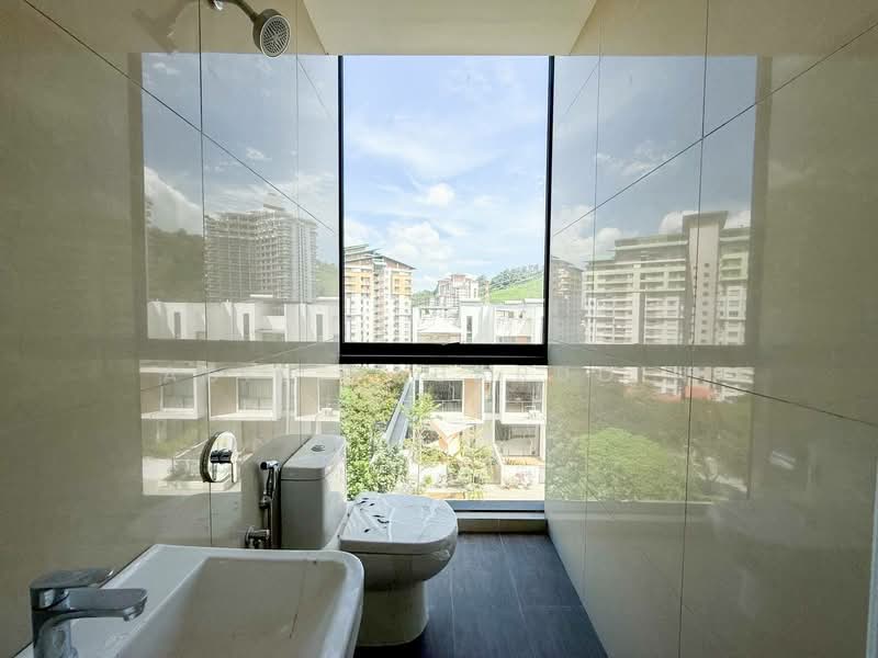 4-storey Terraced House for Sale in Damansara Perdana (Selangor) - Abid Sabarudin - Bathroom - PropertyGuru.com.my